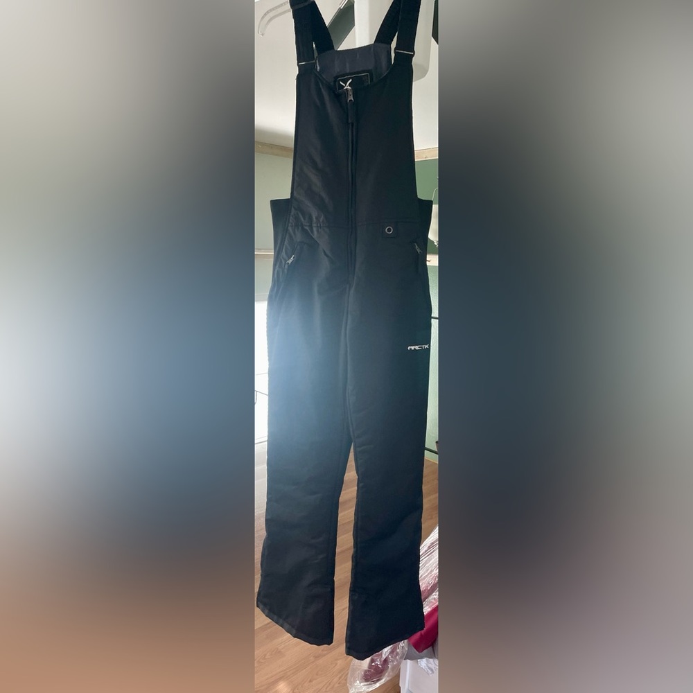 Arctix women’s black snow overall (S)